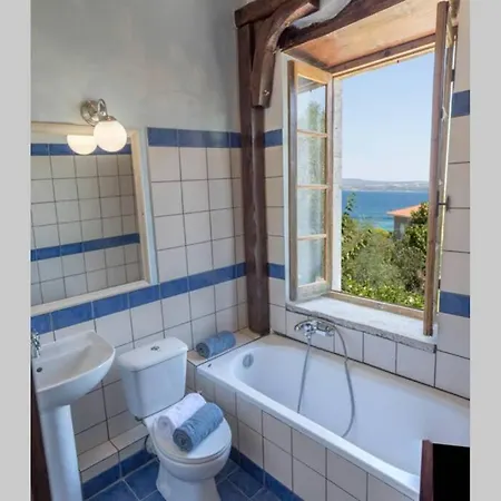 Rocca Holiday home Nikiana